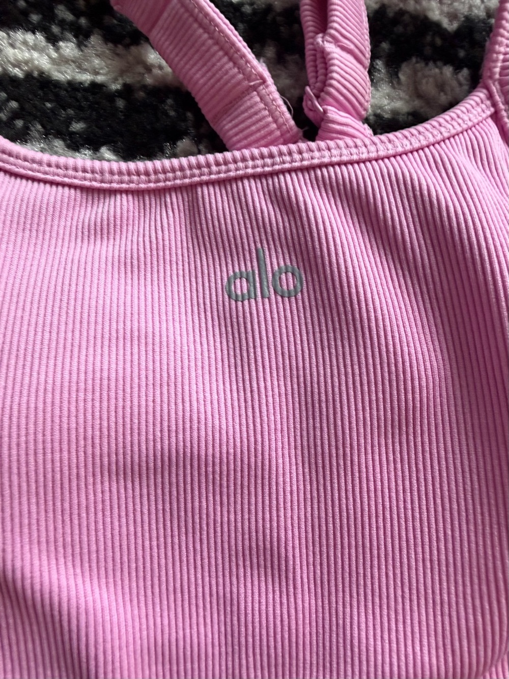 ALO Yoga Seamless Ribbed Favorite Bra Tank - Picture 4 of 5